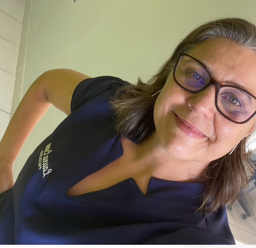Psicóloga Laura Maria Corrêa Cravo em seu consultório